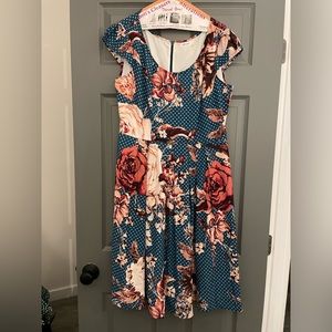 Pleat neck floral dot print crepe belted dress